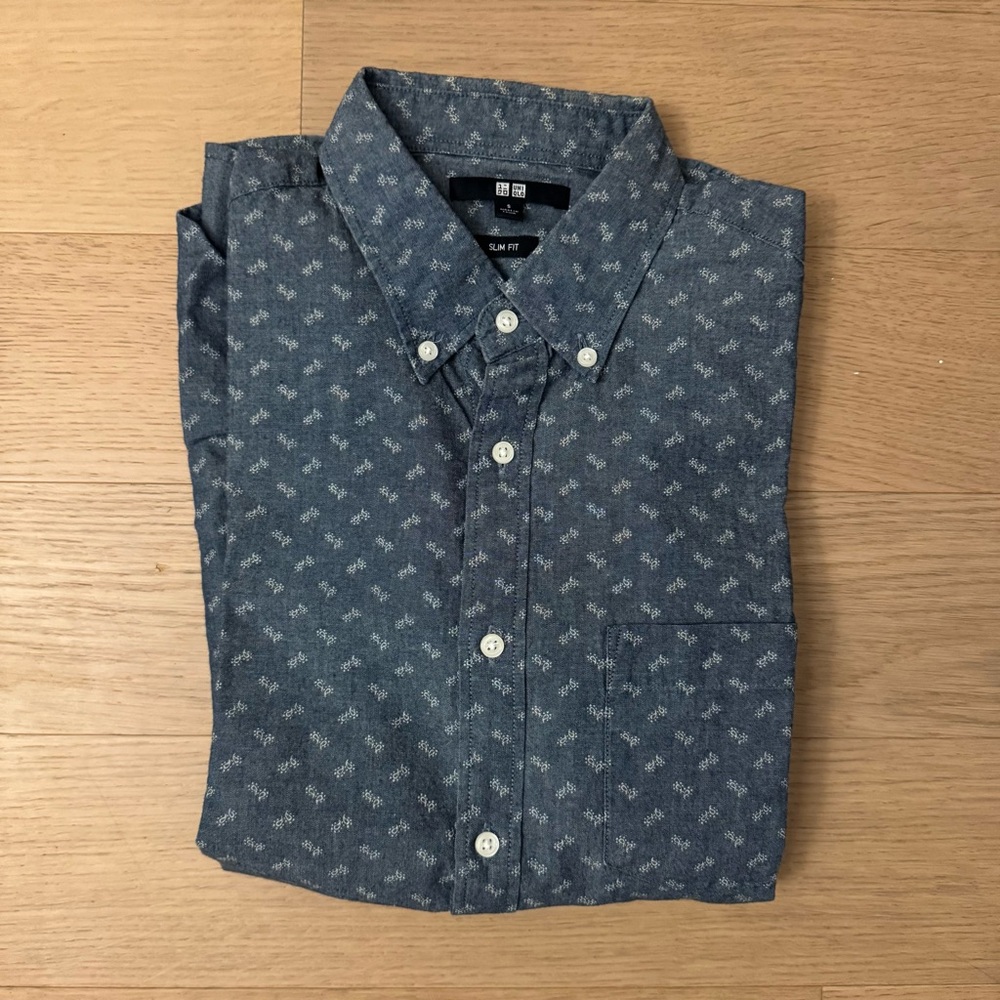 Uniqlo Blue Patterned Slim Fit Button Down Shirt